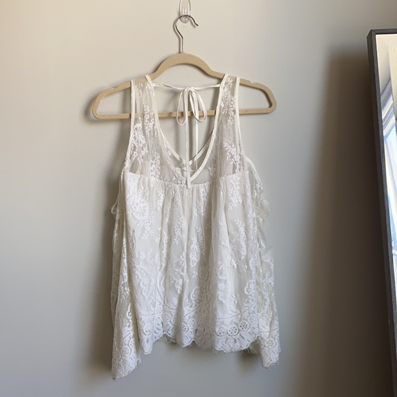 White Abercrombie lace top! - Picture 3 of 5
